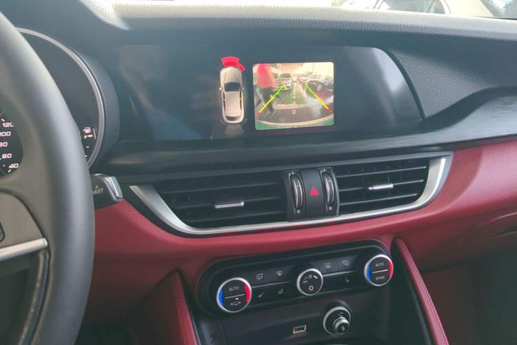 Used Alfa Romeo Stelvio 2017 2.0T 200HP Elite Edition Audio And AC Panel