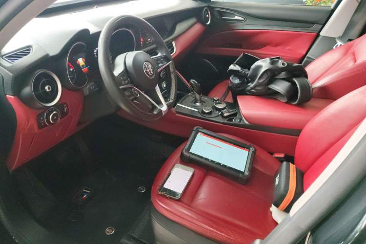 Used Alfa Romeo Stelvio 2017 2.0T 200HP Elite Edition Driver Seat