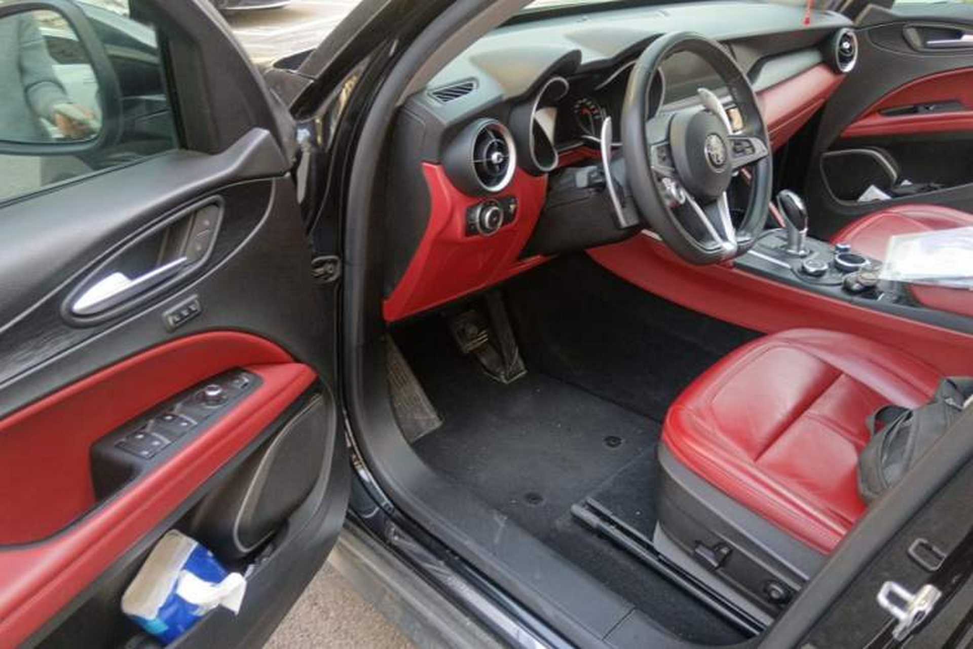 Used Alfa Romeo Stelvio 2017 2.0T 280HP Luxury Edition Driver Seat