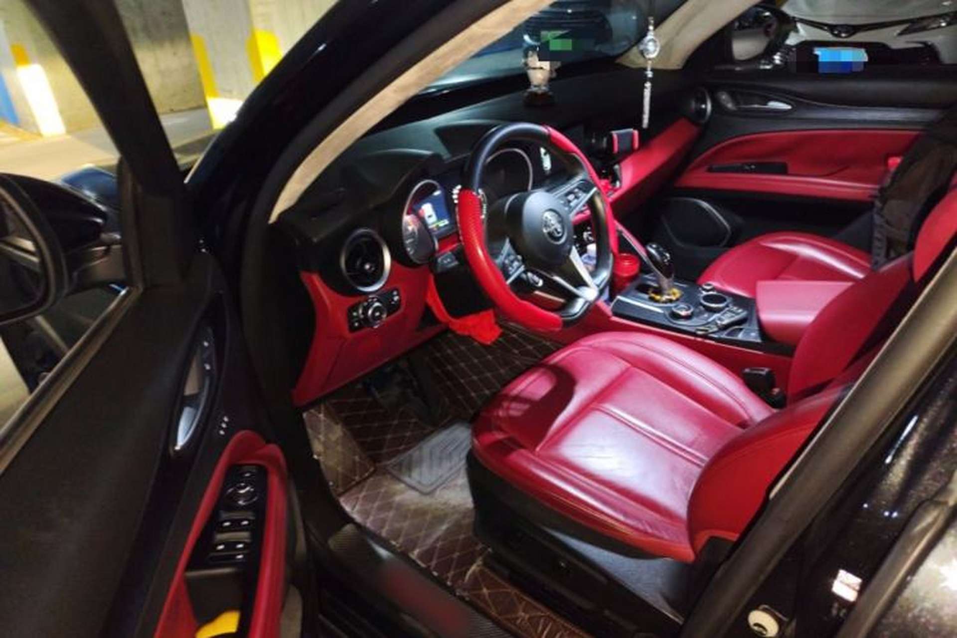 Used Alfa Romeo Stelvio 2017 2.0T 200HP Luxury Edition Driver Seat