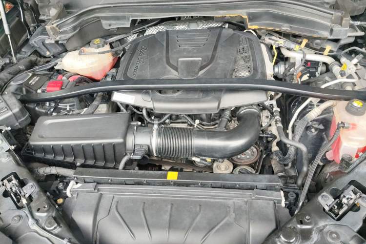 Used Alfa Romeo Stelvio 2017 2.0T 200HP Elite Edition Engine Bay