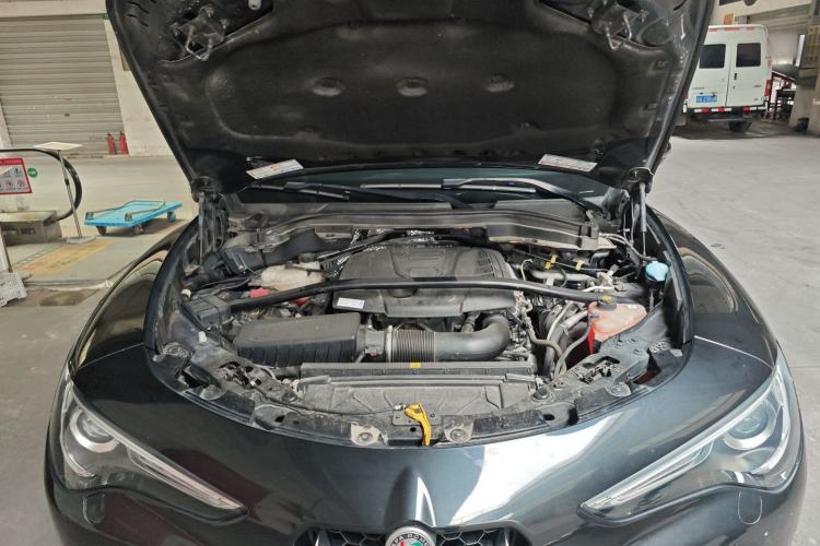 Used Alfa Romeo Stelvio 2017 2.0T 200HP Elite Edition Engine Bay