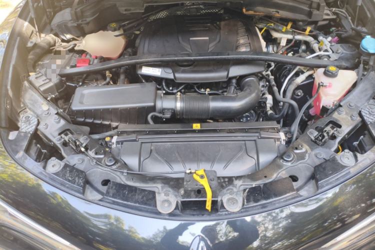 Used Alfa Romeo Stelvio 2017 2.0T 200HP Luxury Edition Engine Bay