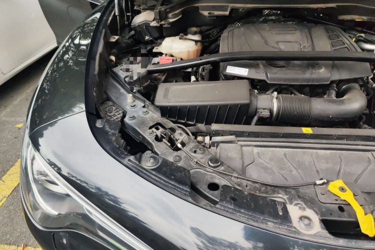 Used Alfa Romeo Stelvio 2017 2.0T 200HP Elite Edition Engine Bay Right