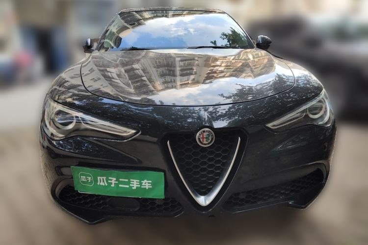 Used Alfa Romeo Stelvio 2017 2.0T 200HP Elite Edition Front