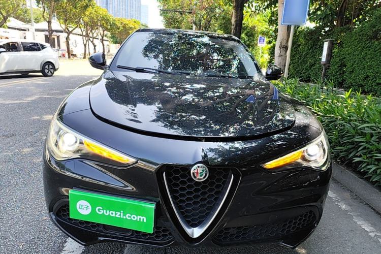 Used Alfa Romeo Stelvio 2017 2.0T 200HP Elite Edition Front
