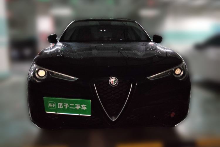 Used Alfa Romeo Stelvio 2017 2.0T 200HP Elite Edition Front