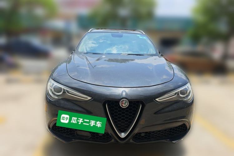 Used Alfa Romeo Stelvio 2017 2.0T 200HP Elite Edition Front