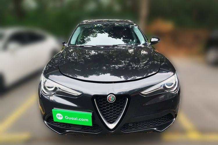 Used Alfa Romeo Stelvio 2017 2.0T 200HP Elite Edition Front