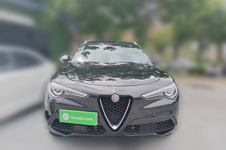 Used Alfa Romeo Stelvio 2017 2.0T 200HP Luxury Edition Front