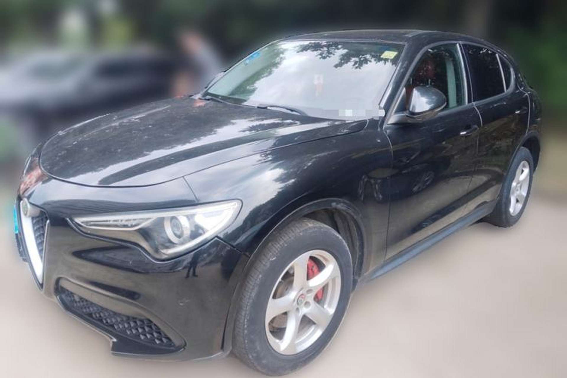 Used Alfa Romeo Stelvio 2017 2.0T 200HP Elite Edition Front Left 45 Deg