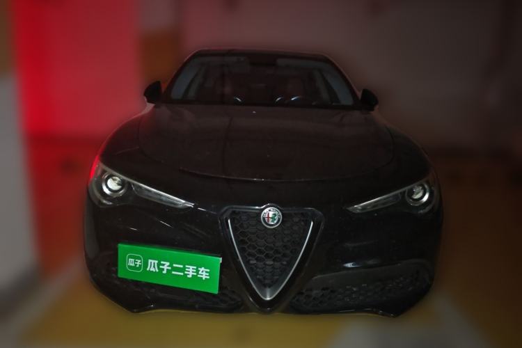 Used Alfa Romeo Stelvio 2017 2.0T 200HP Elite Edition Front