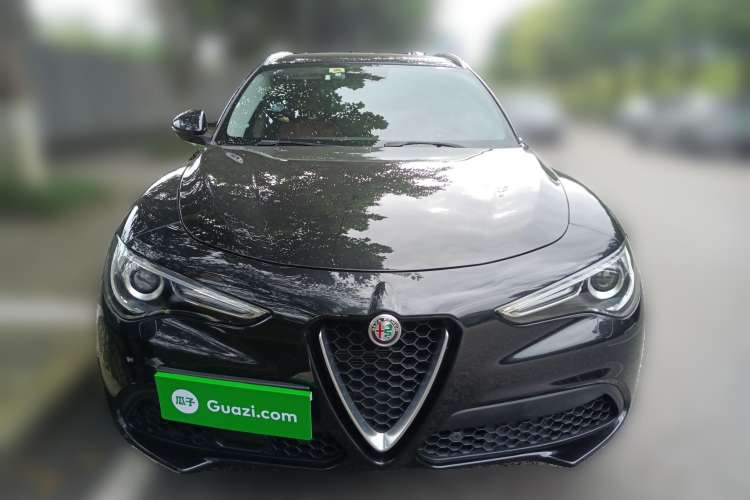 Used Alfa Romeo Stelvio 2017 2.0T 200HP Luxury Edition Front