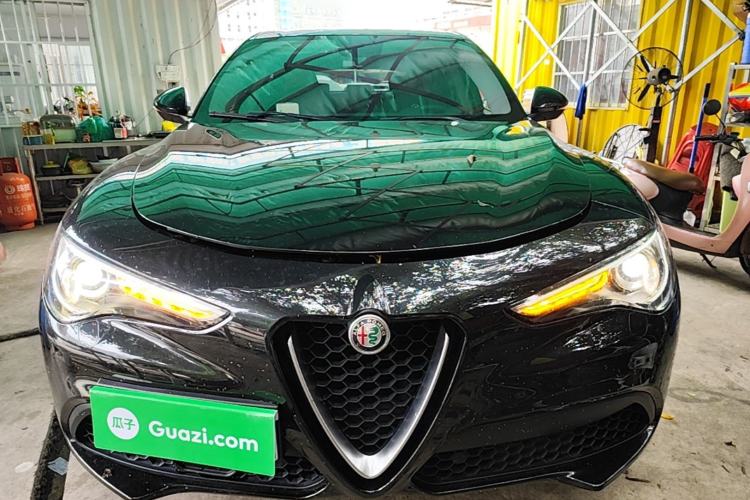 Used Alfa Romeo Stelvio 2017 2.0T 200HP Elite Edition Front