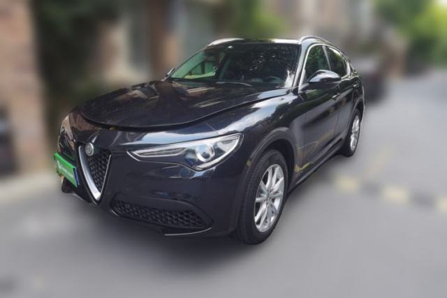 Alfa Romeo Stelvio 2017 2.0T 200HP Luxury Edition de segunda mano