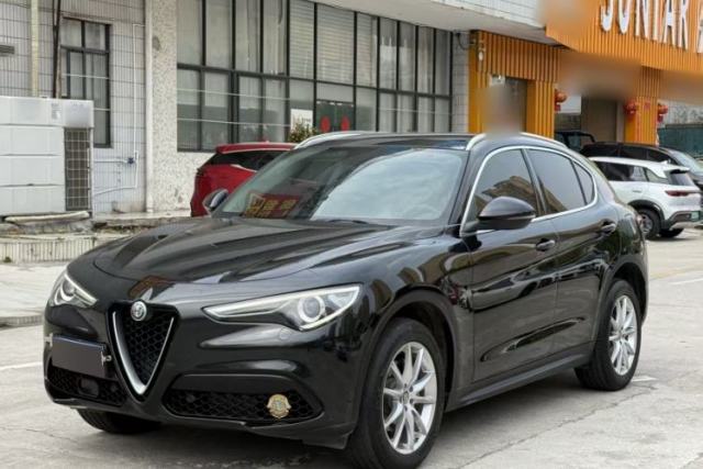 Used Alfa Romeo Stelvio 2017 2.0T 200HP Luxury Edition