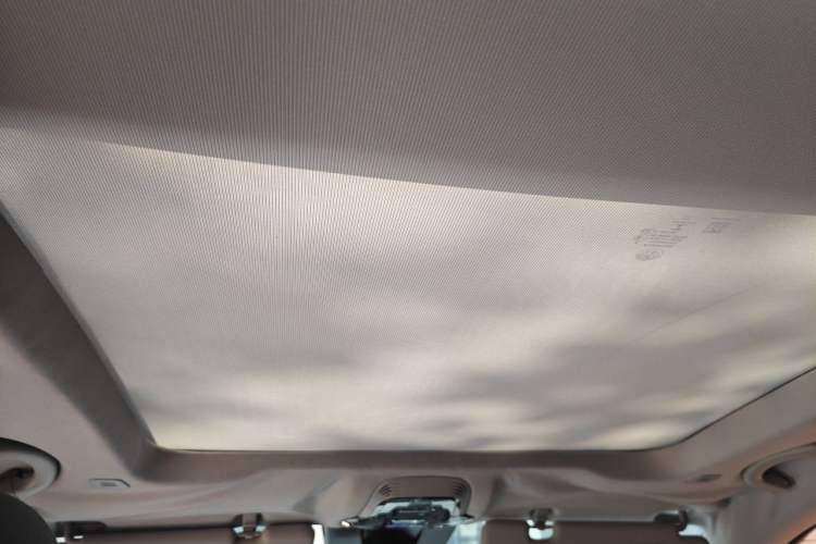 Used Alfa Romeo Stelvio 2017 2.0T 200HP Elite Edition Headliner