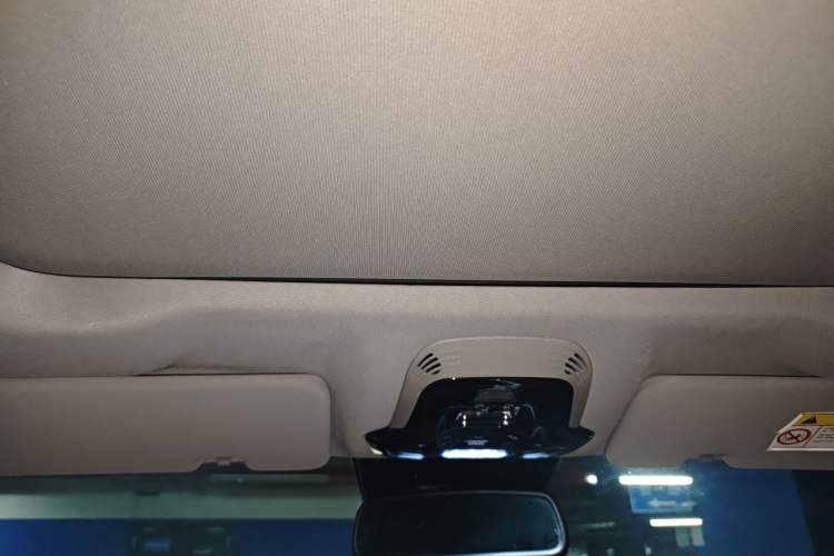 Used Alfa Romeo Stelvio 2017 2.0T 200HP Elite Edition Headliner