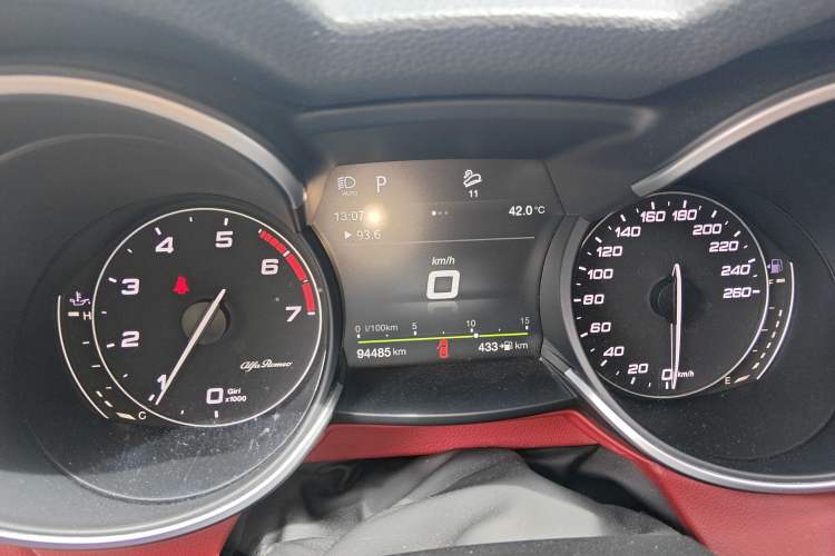 Used Alfa Romeo Stelvio 2017 2.0T 200HP Luxury Edition Instrument Cluster