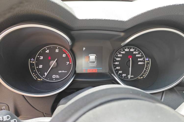 Used Alfa Romeo Stelvio 2017 2.0T 200HP Elite Edition Instrument Cluster
