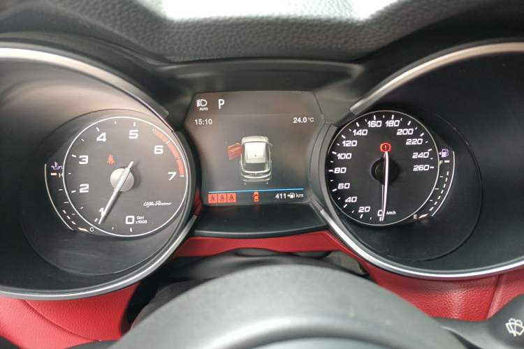 Used Alfa Romeo Stelvio 2017 2.0T 200HP Luxury Edition Instrument Cluster