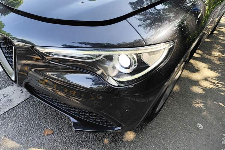 Used Alfa Romeo Stelvio 2017 2.0T 200HP Elite Edition Left Front Headlight