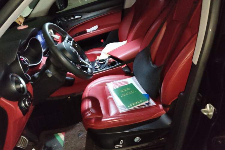 Used Alfa Romeo Stelvio 2017 2.0T 200HP Elite Edition Left Front Seat