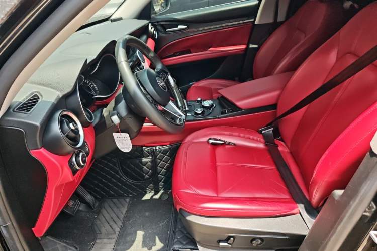Used Alfa Romeo Stelvio 2017 2.0T 200HP Elite Edition Left Front Seat