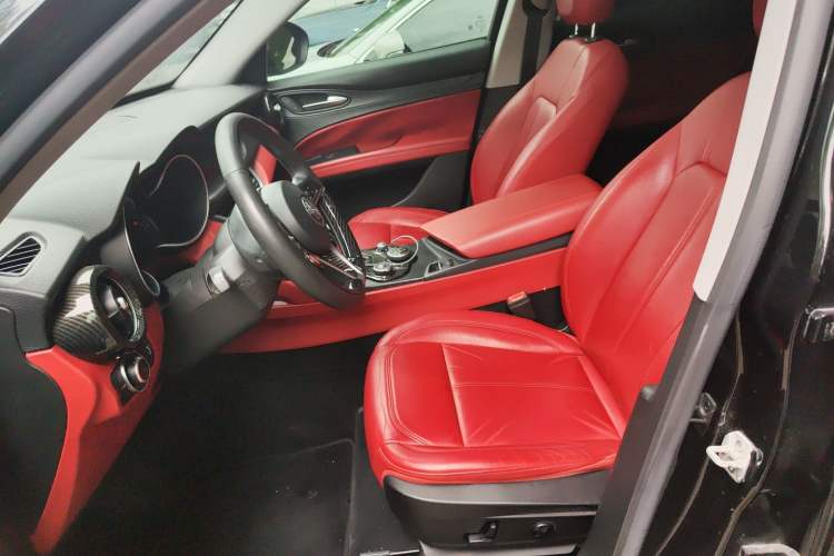 Used Alfa Romeo Stelvio 2017 2.0T 200HP Elite Edition Left Front Seat