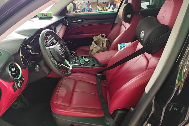 Used Alfa Romeo Stelvio 2017 2.0T 200HP Elite Edition Left Front Seat