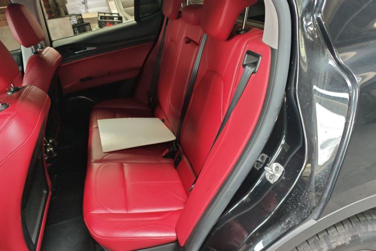 Used Alfa Romeo Stelvio 2017 2.0T 200HP Elite Edition Left Rear Seat