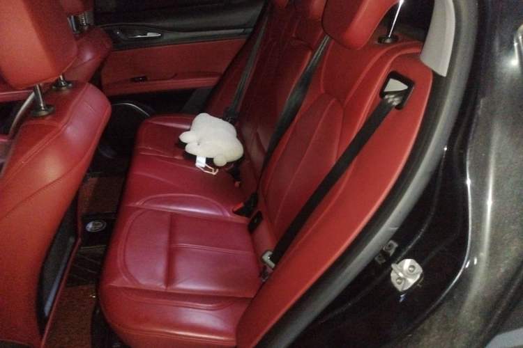 Used Alfa Romeo Stelvio 2017 2.0T 200HP Elite Edition Left Rear Seat