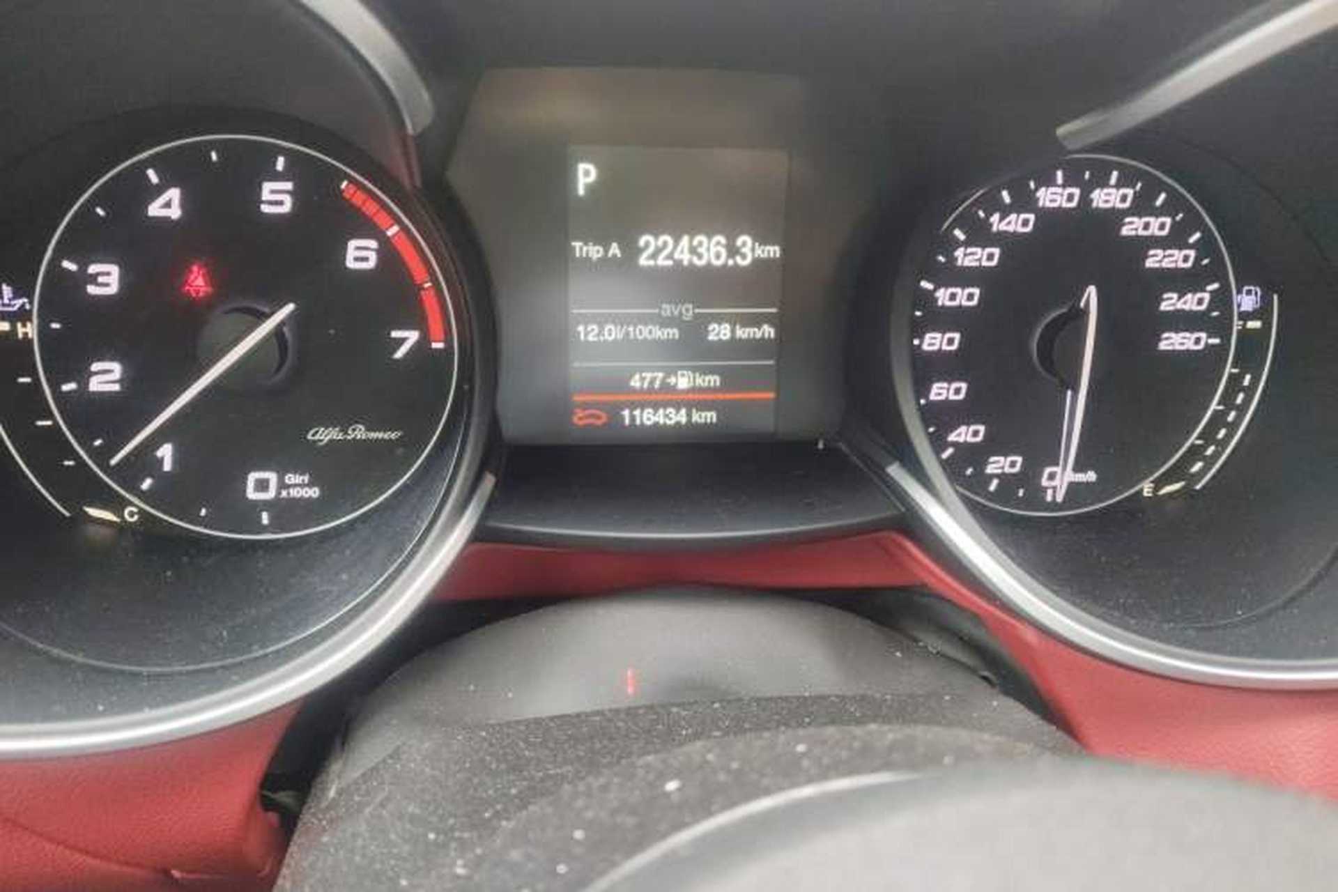 Used Alfa Romeo Stelvio 2017 2.0T 200HP Elite Edition Odometer Close Up