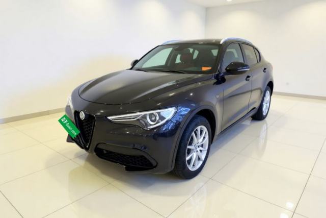 Alfa Romeo Stelvio 2017 2.0T 200HP Luxury Edition с пробегом
