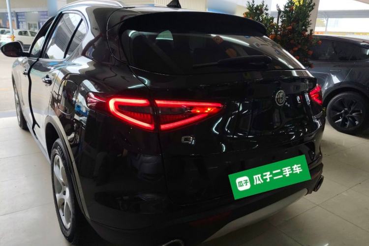Used Alfa Romeo Stelvio 2017 2.0T 200HP Elite Edition Rear Left 45 Deg