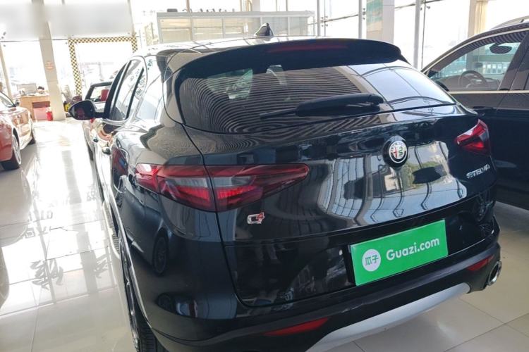 Used Alfa Romeo Stelvio 2017 2.0T 200HP Elite Edition Rear Left 45 Deg