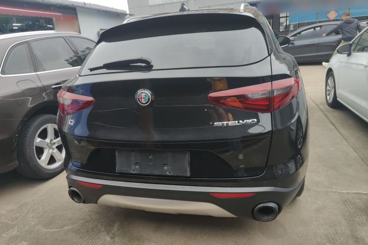Used Alfa Romeo Stelvio 2017 2.0T 200HP Luxury Edition Rear