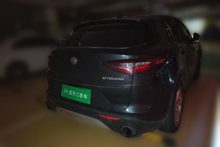 Used Alfa Romeo Stelvio 2017 2.0T 200HP Elite Edition Rear Right 45 Deg