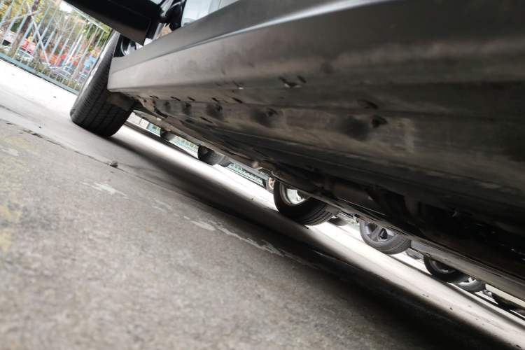 Used Alfa Romeo Stelvio 2017 2.0T 200HP Luxury Edition Right Side Sill