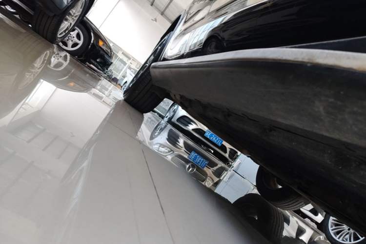 Used Alfa Romeo Stelvio 2017 2.0T 200HP Elite Edition Right Side Sill