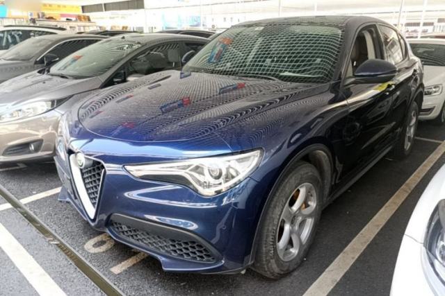 Alfa Romeo Stelvio 2017 2.0T 200HP Elite Edition с пробегом