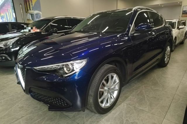 Alfa Romeo Stelvio 2017 2.0T 200HP Luxury Edition usado