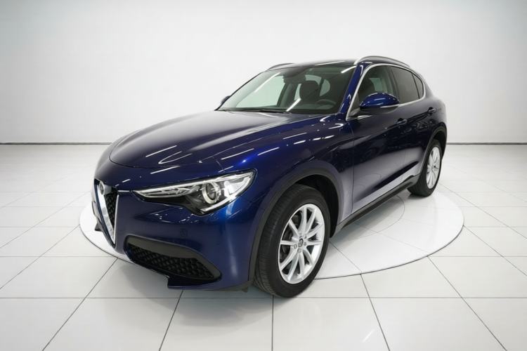 Ojetý Alfa Romeo Stelvio 2017 2.0T 200HP Luxury Edition Guazi used car, China used car export, Used car for sale, Used  cars, Cheapest cars for sale