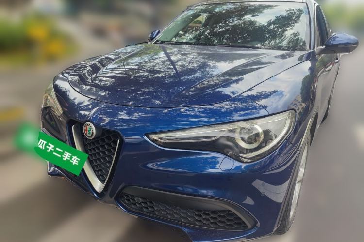 Used Alfa Romeo Stelvio 2017 2.0T 200HP Elite Edition Guazi used car, China used car export, Used car for sale, Used cars, Cheapest cars for sale