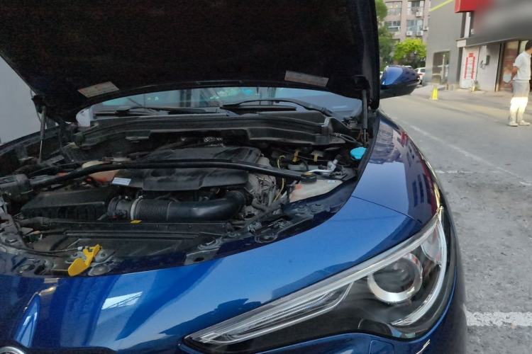 Used Alfa Romeo Stelvio 2017 2.0T 200HP Elite Edition Engine Bay Left
