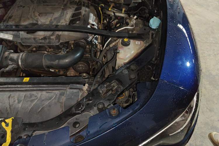 Used Alfa Romeo Stelvio 2017 2.0T 200HP Luxury Edition Engine Bay Left