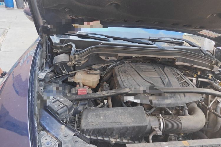 Used Alfa Romeo Stelvio 2017 2.0T 200HP Elite Edition Engine Bay Right