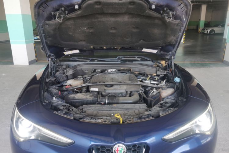 Used Alfa Romeo Stelvio 2017 2.0T 200HP Elite Edition Engine Bay