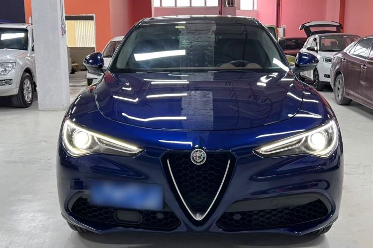 Used Alfa Romeo Stelvio 2017 2.0T 200HP Elite Edition Front