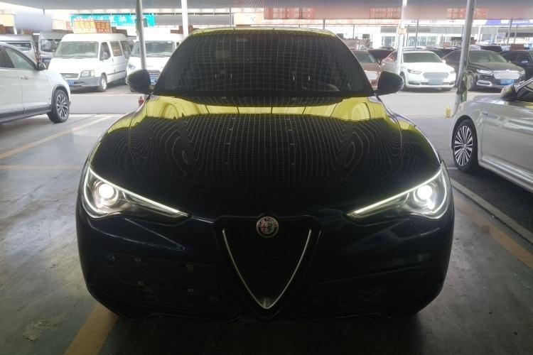 Used Alfa Romeo Stelvio 2017 2.0T 200HP Elite Edition Front